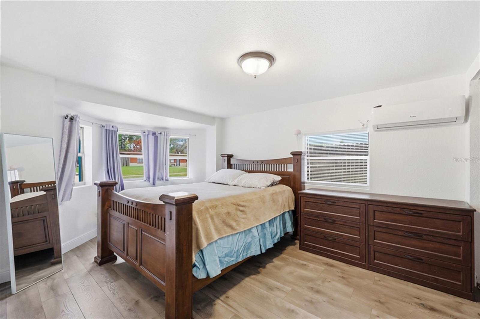 Image 18 of 31 For 1701 24th Street