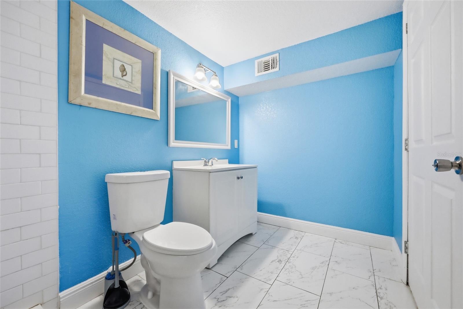 Image 20 of 31 For 1701 24th Street