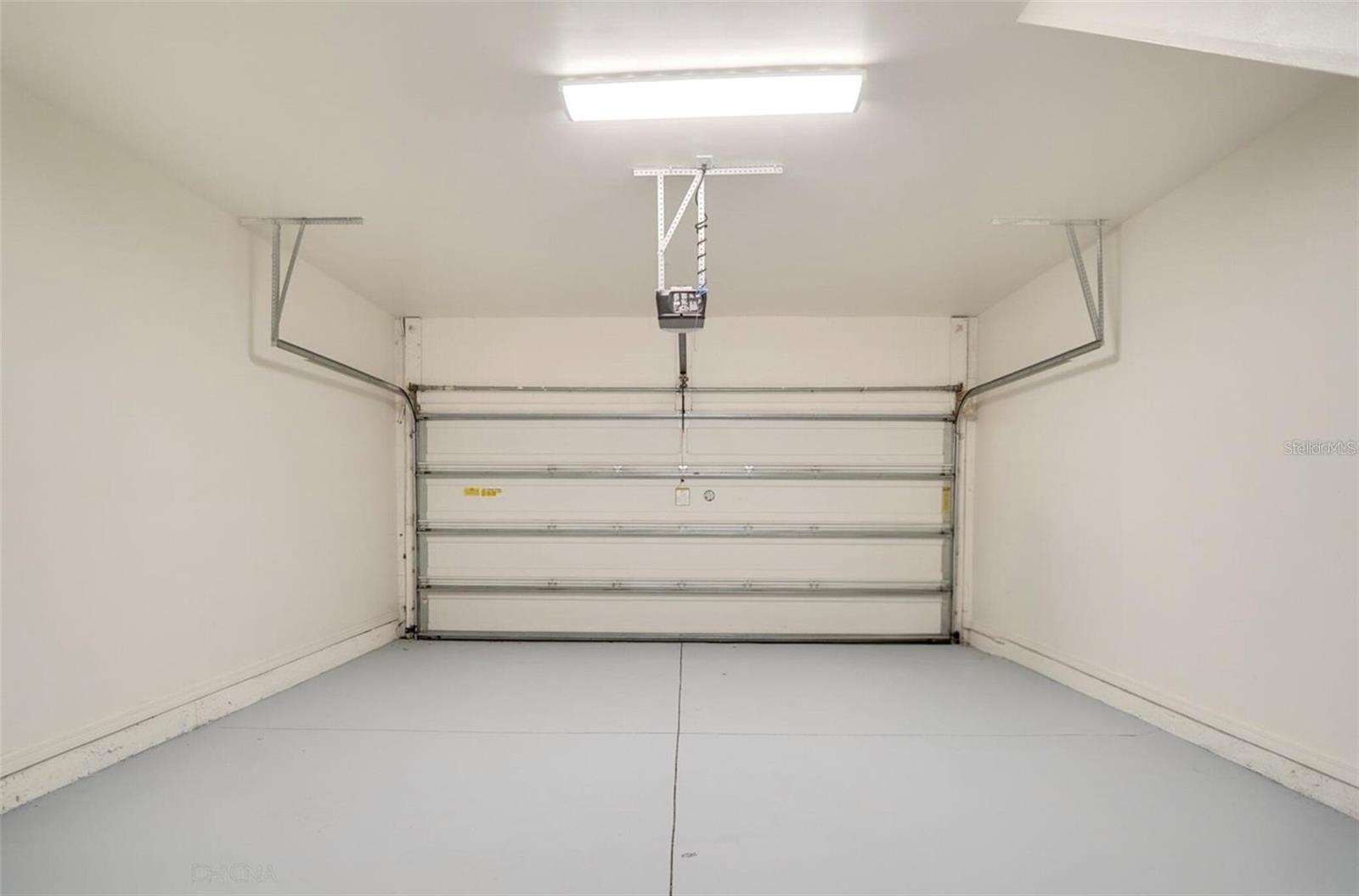 Image 11 of 30 For 1604 Scarlet Oak Loop 63b