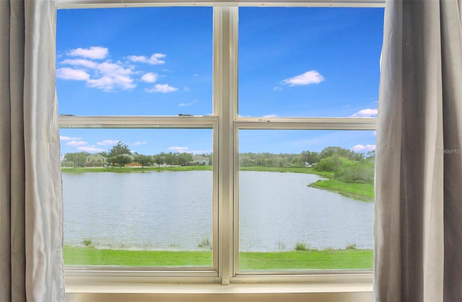 Image 18 of 30 For 1604 Scarlet Oak Loop 63b