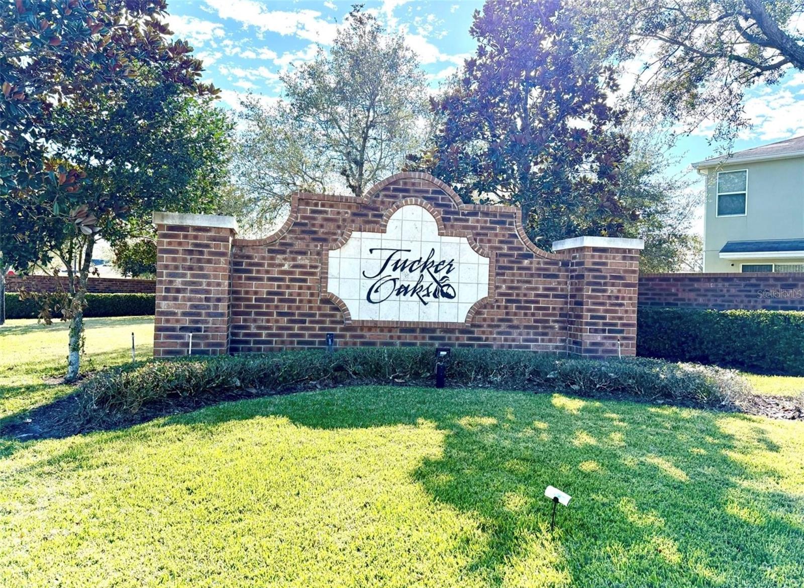 Image 25 of 30 For 1604 Scarlet Oak Loop 63b