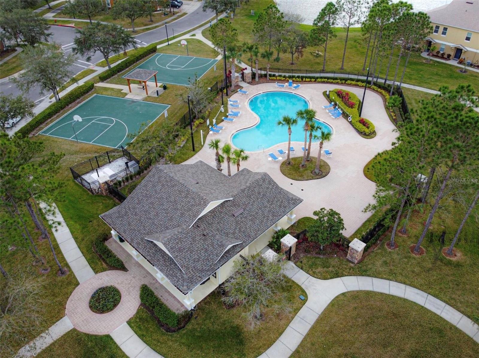 Image 26 of 30 For 1604 Scarlet Oak Loop 63b