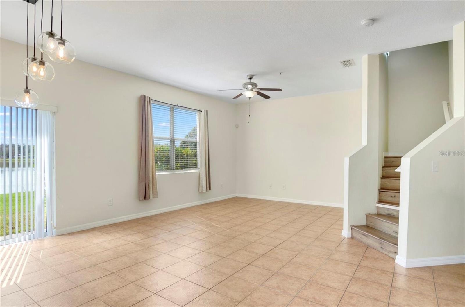 Image 4 of 30 For 1604 Scarlet Oak Loop 63b