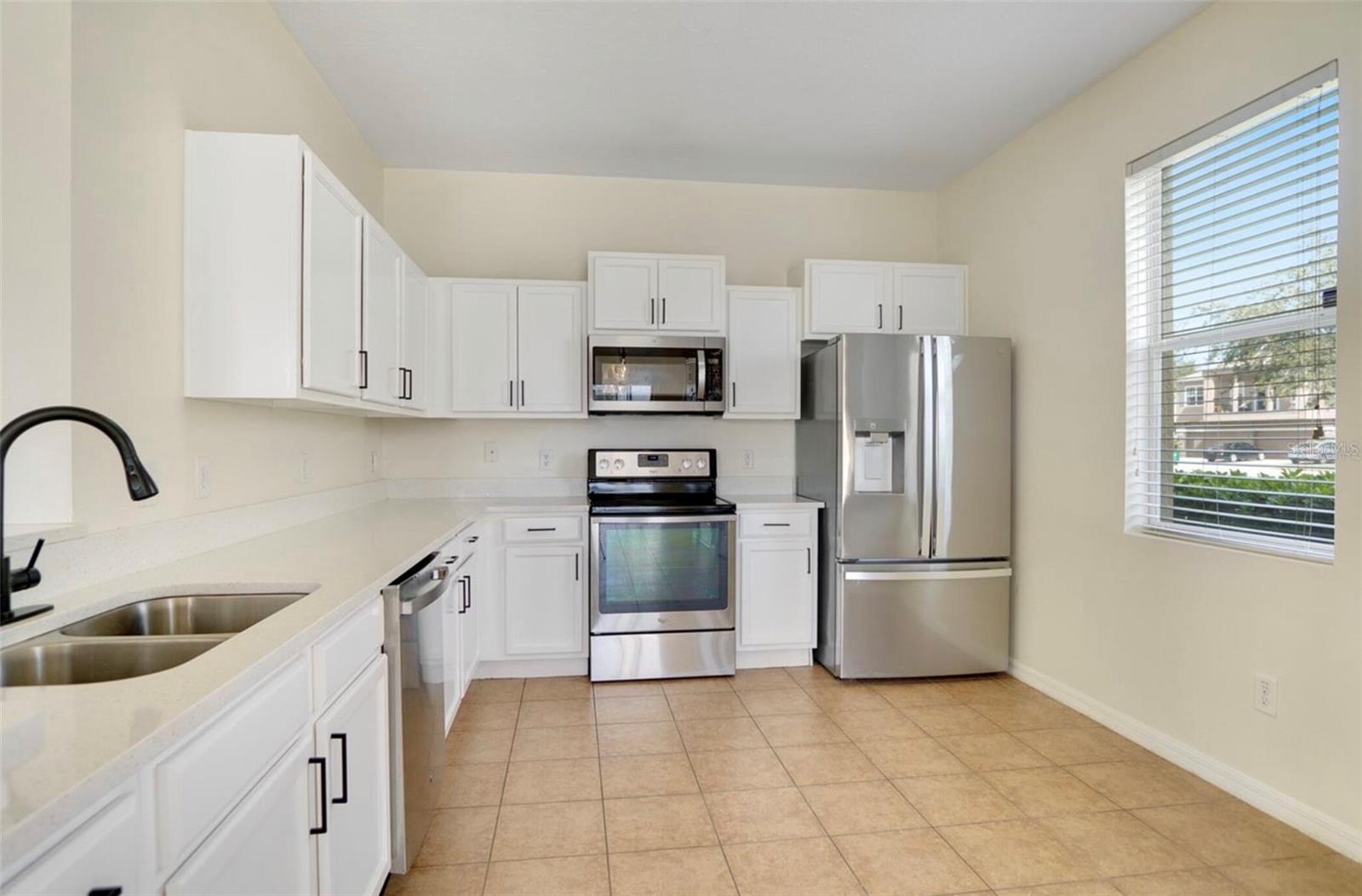 Image 7 of 30 For 1604 Scarlet Oak Loop 63b