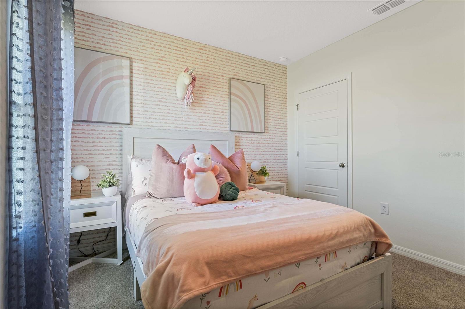 Image 27 of 39 For 8595 Cape Fox Cove