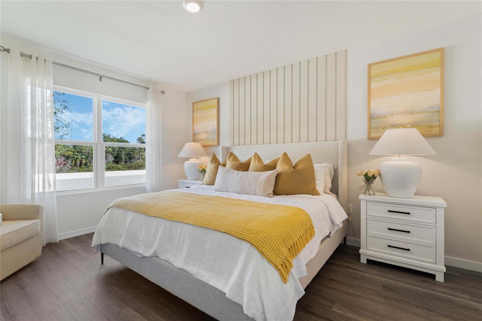 Image 29 of 39 For 8595 Cape Fox Cove