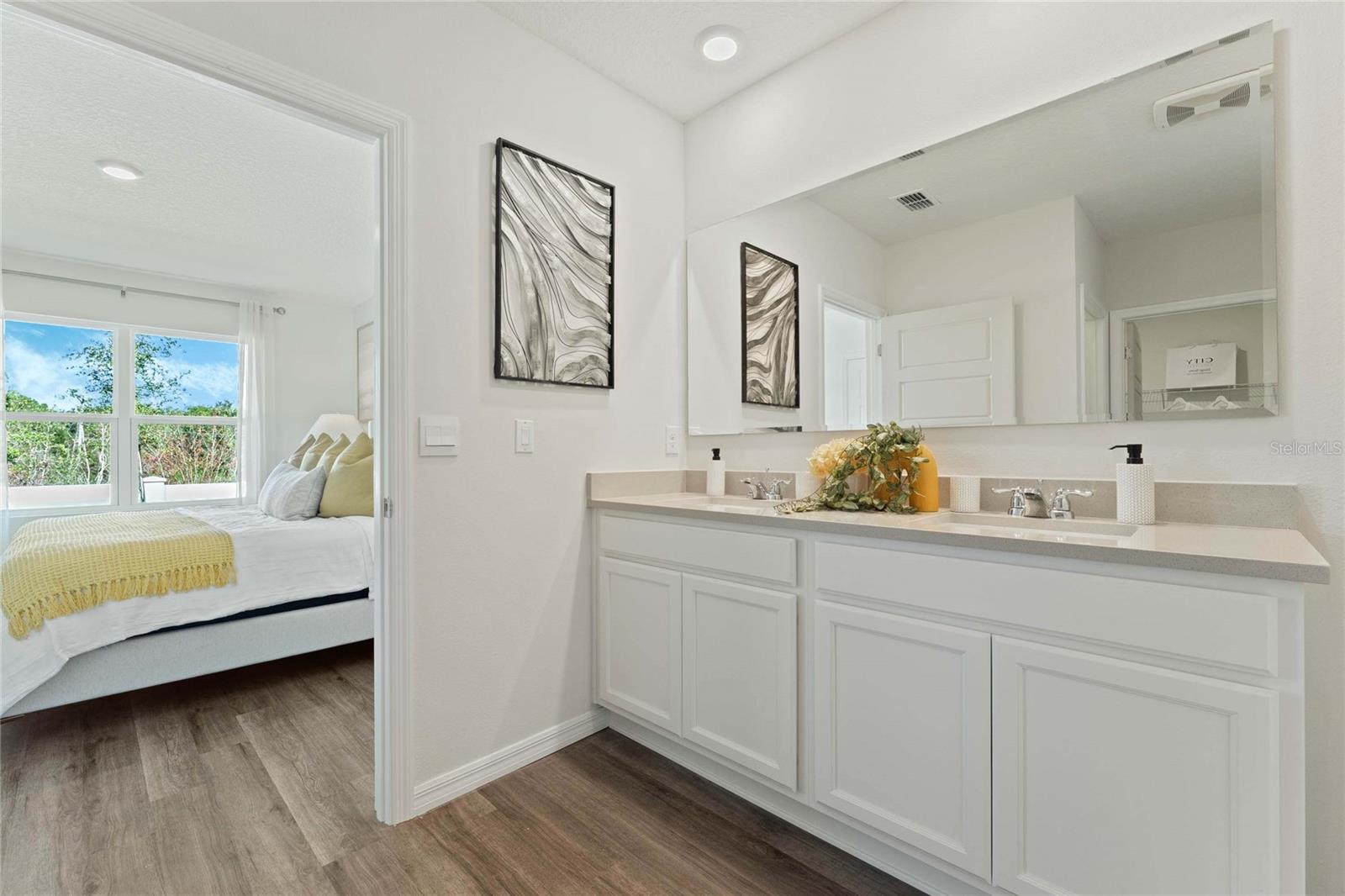 Image 38 of 39 For 8595 Cape Fox Cove