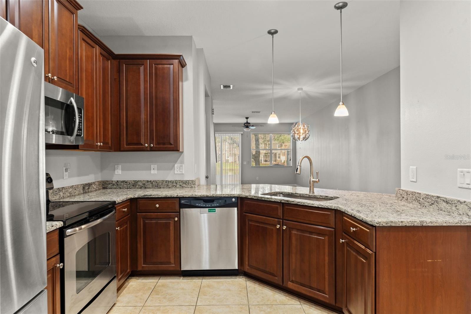 Image 6 of 35 For 12581 Streamdale Drive