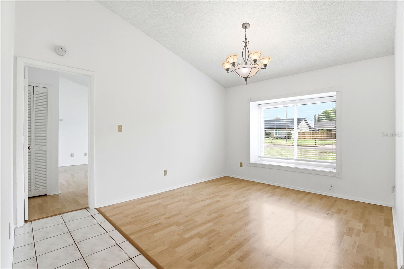 Image 11 of 35 For 1075 Condor Place