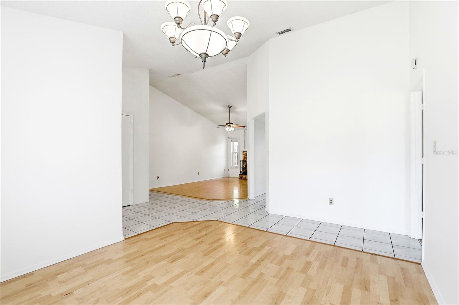 Image 12 of 35 For 1075 Condor Place