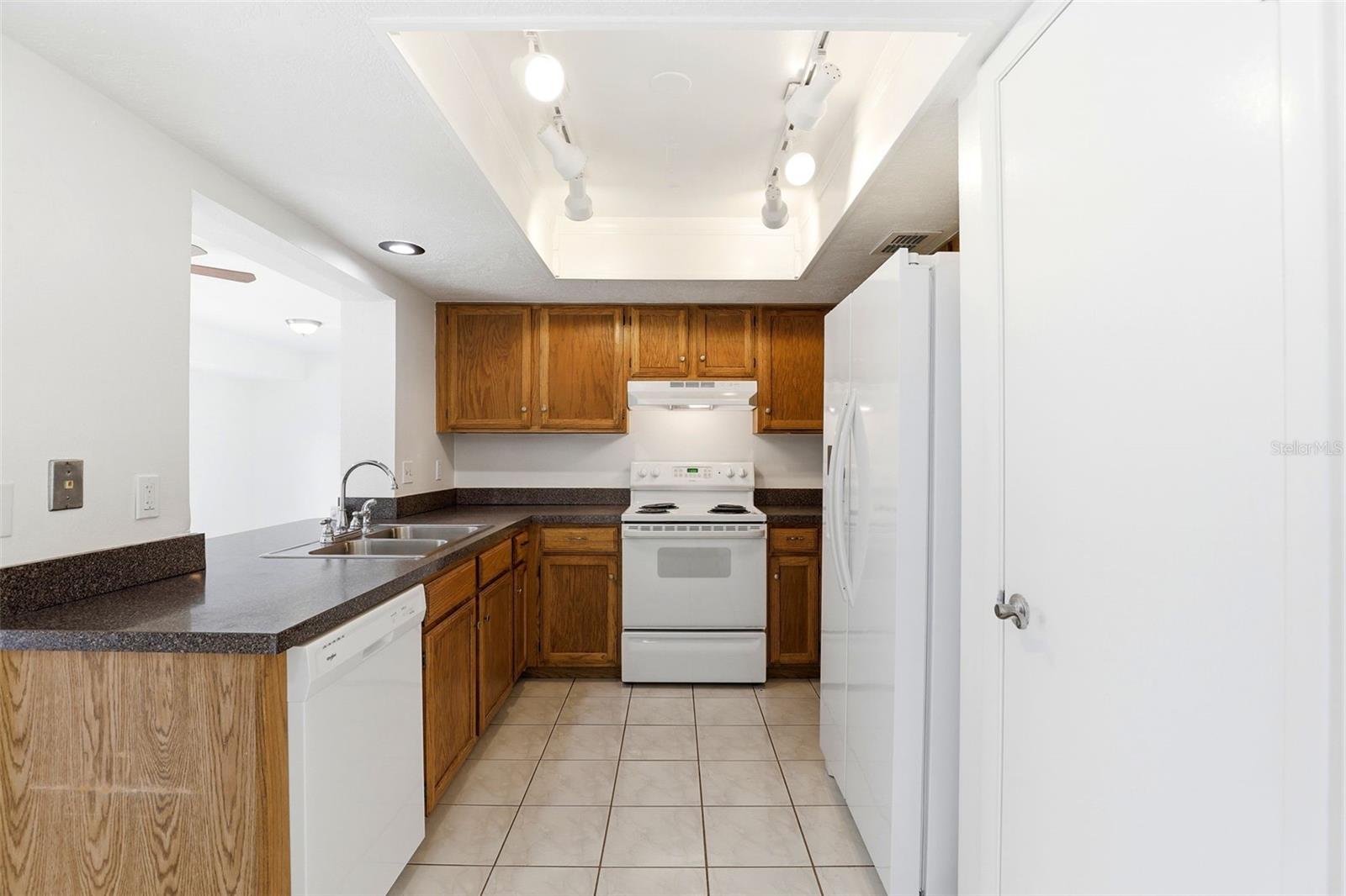 Image 15 of 35 For 1075 Condor Place