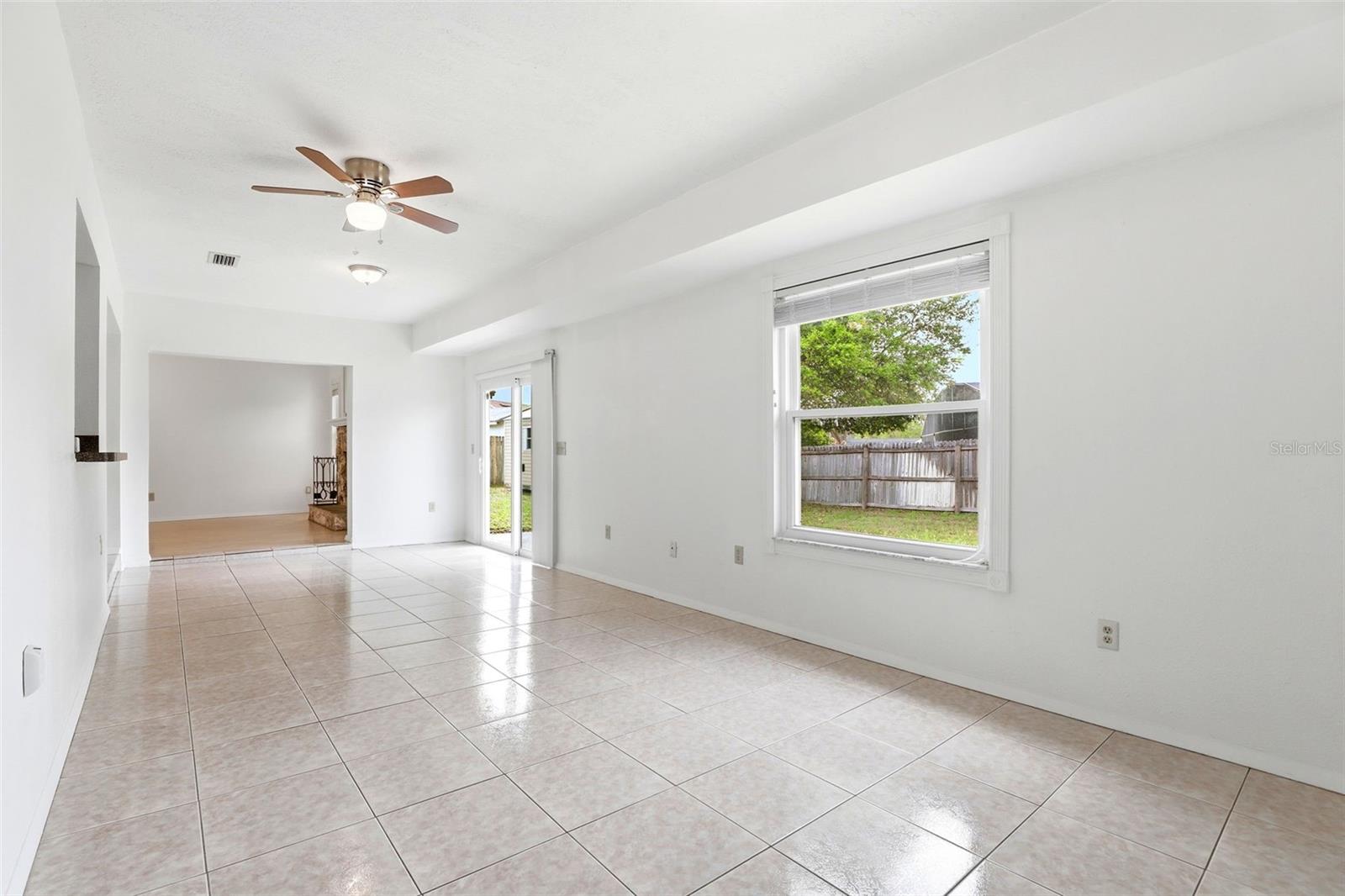 Image 19 of 35 For 1075 Condor Place