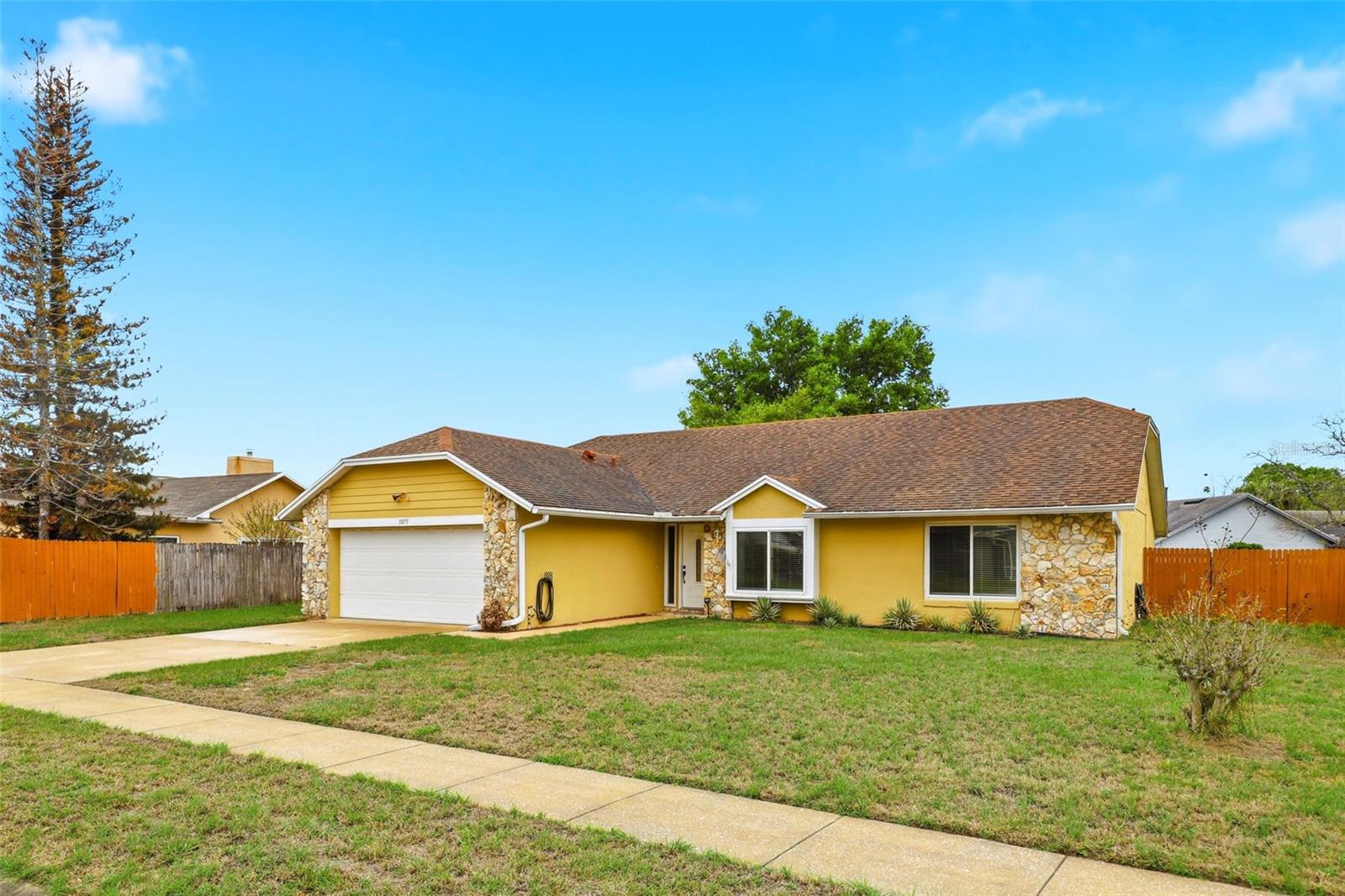 Image 2 of 35 For 1075 Condor Place