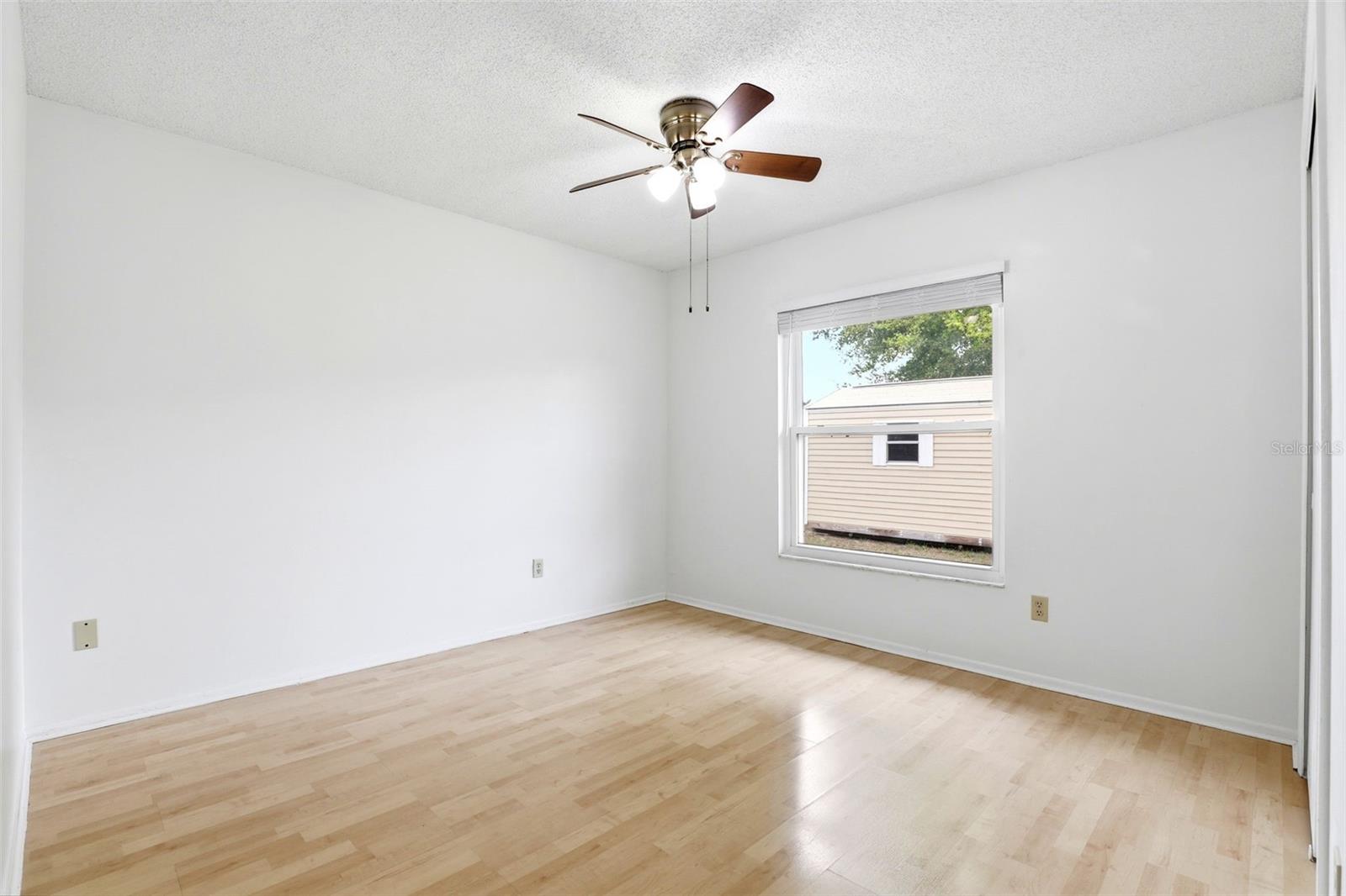 Image 26 of 35 For 1075 Condor Place