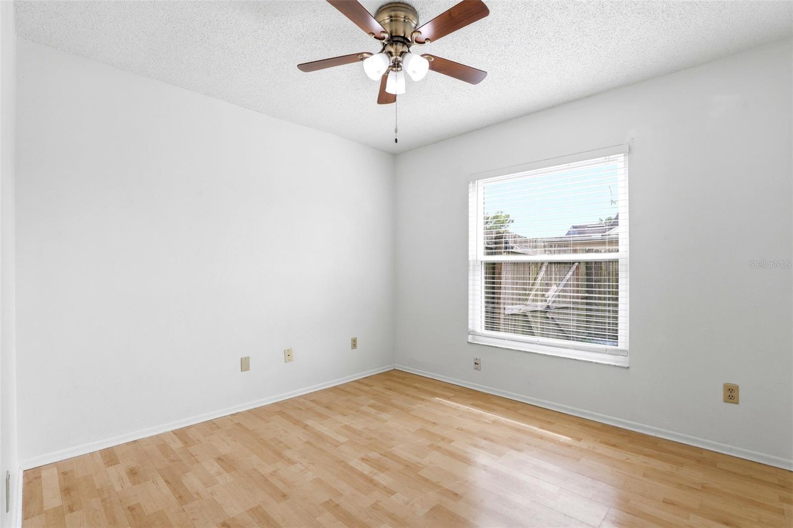 Image 28 of 35 For 1075 Condor Place