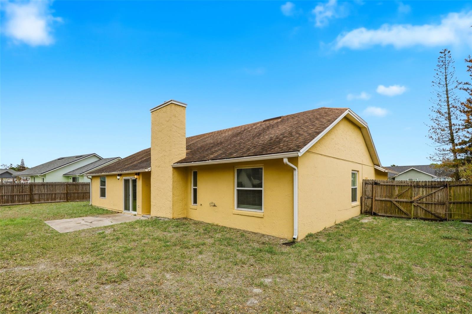 Image 32 of 35 For 1075 Condor Place