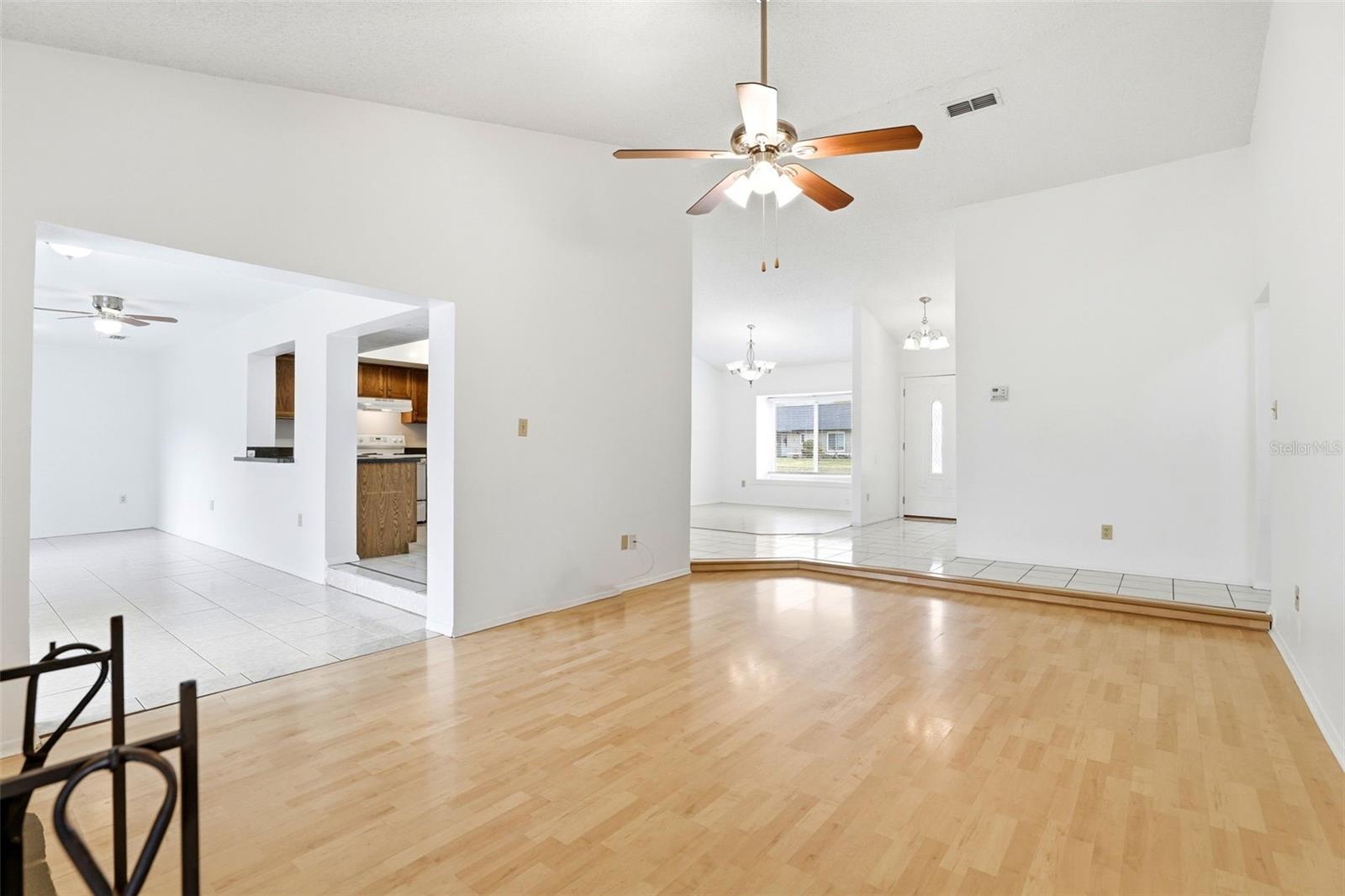 Image 8 of 35 For 1075 Condor Place