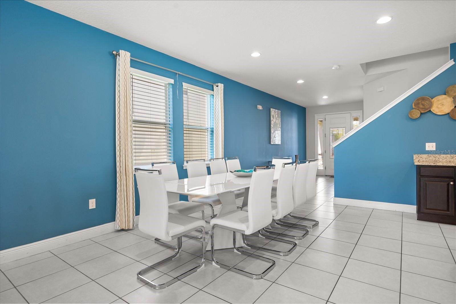 Image 14 of 52 For 7712 Graben Street