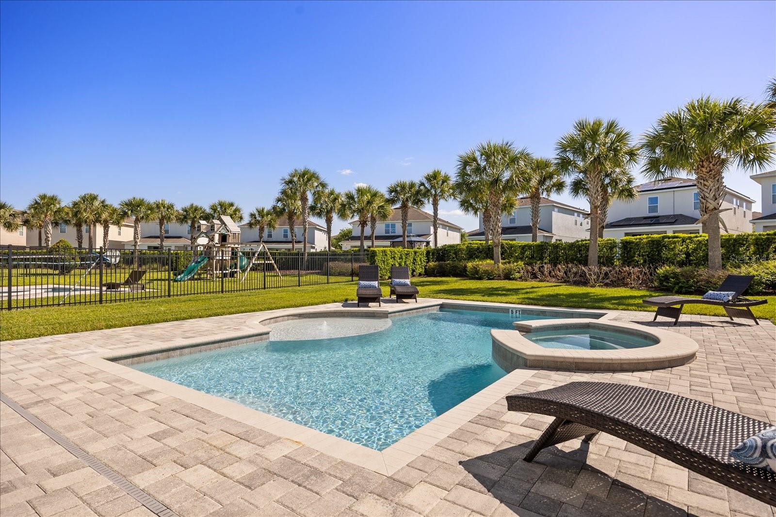 Image 2 of 52 For 7712 Graben Street