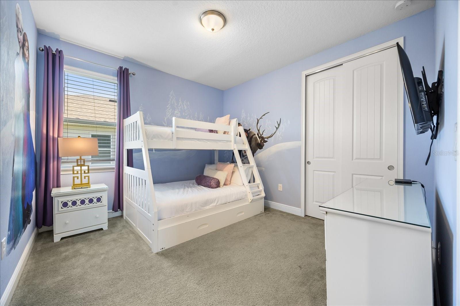 Image 22 of 52 For 7712 Graben Street