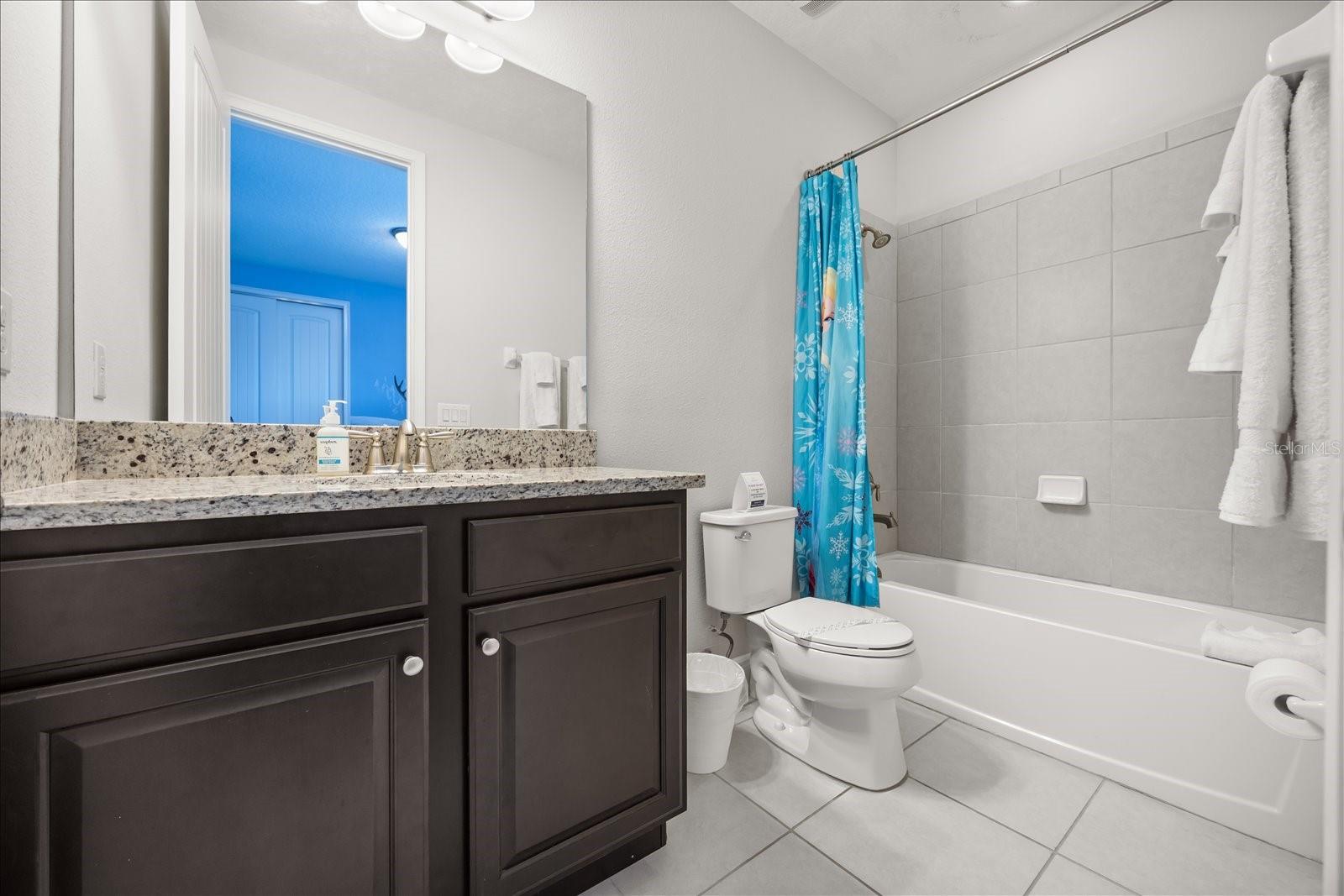 Image 24 of 52 For 7712 Graben Street