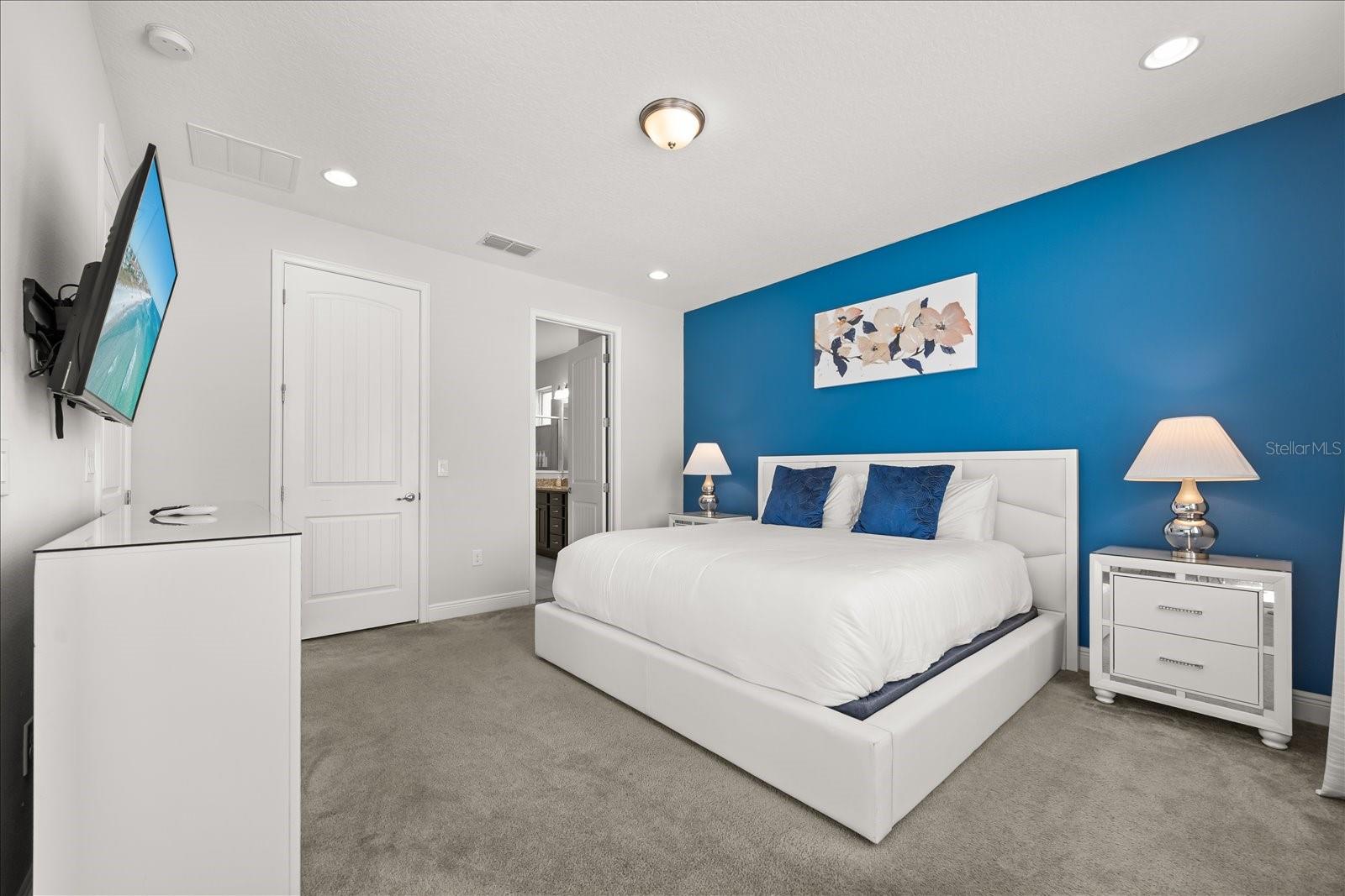 Image 35 of 52 For 7712 Graben Street