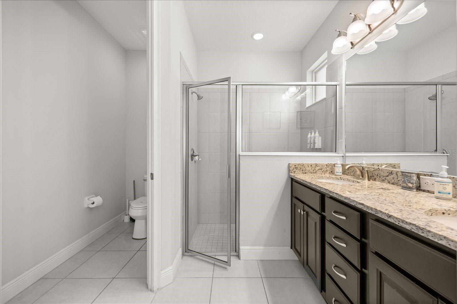 Image 36 of 52 For 7712 Graben Street