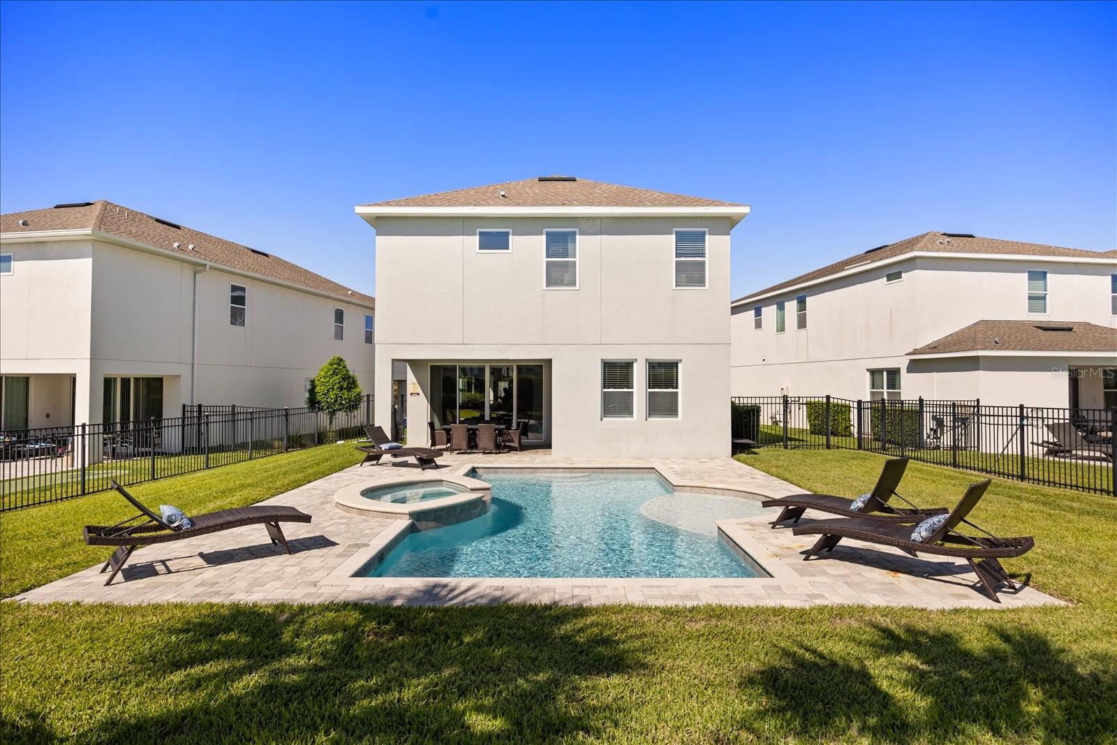 Image 42 of 52 For 7712 Graben Street