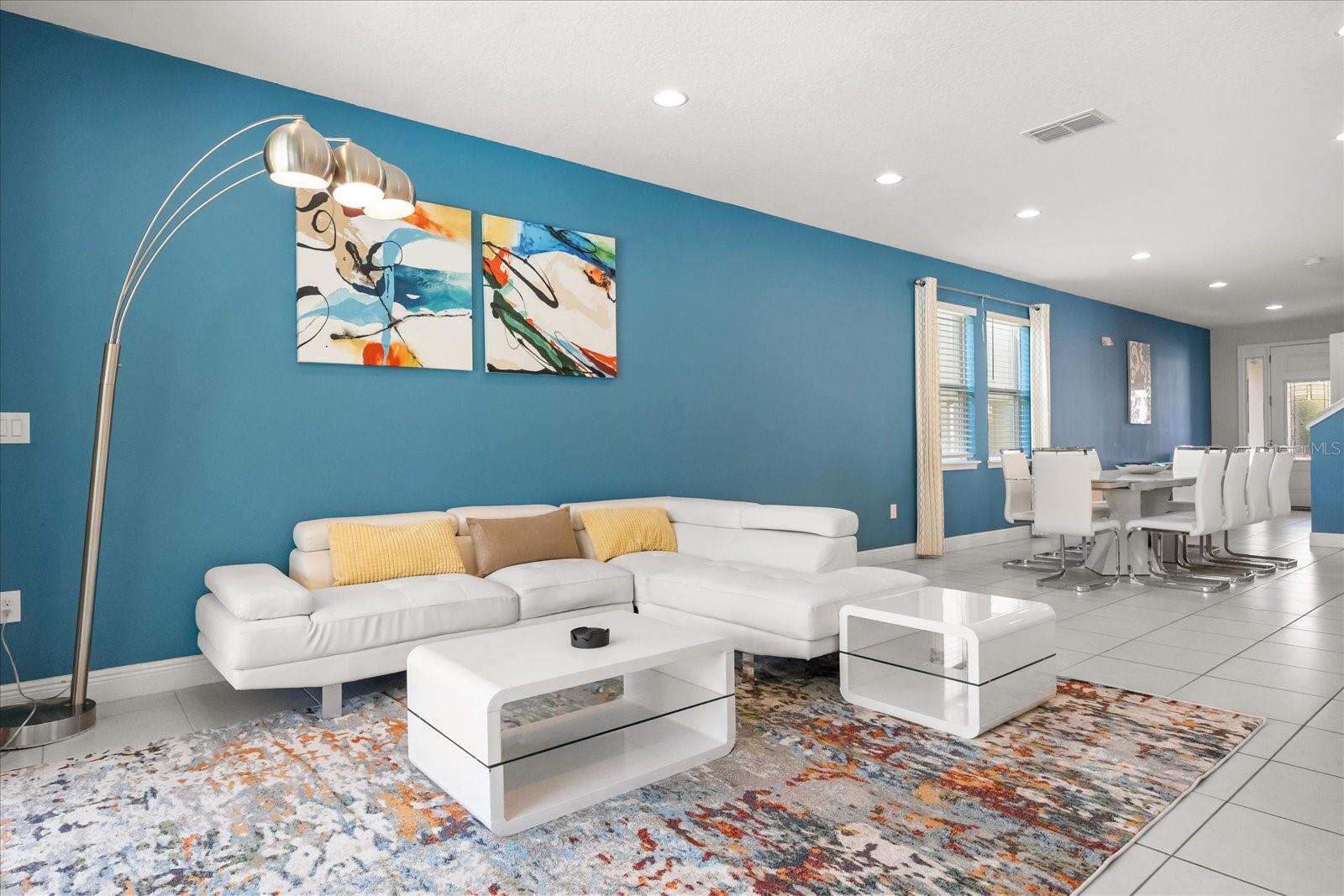 Image 8 of 52 For 7712 Graben Street