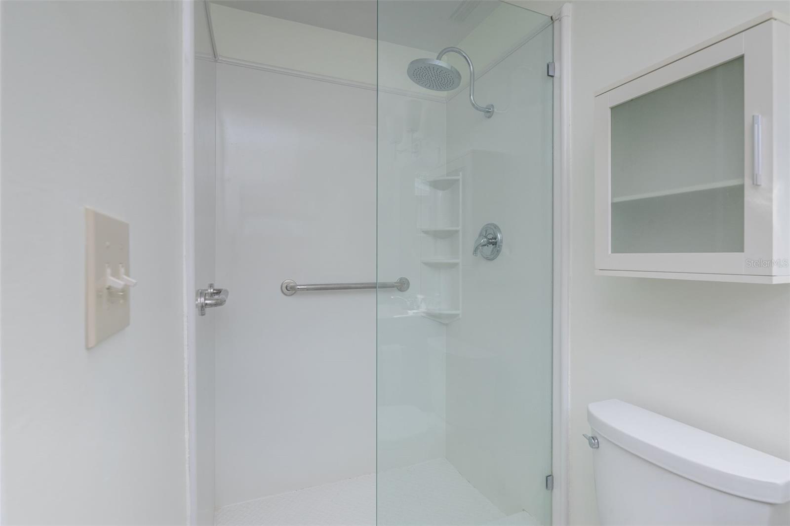 Image 15 of 34 For 11343 87th Avenue