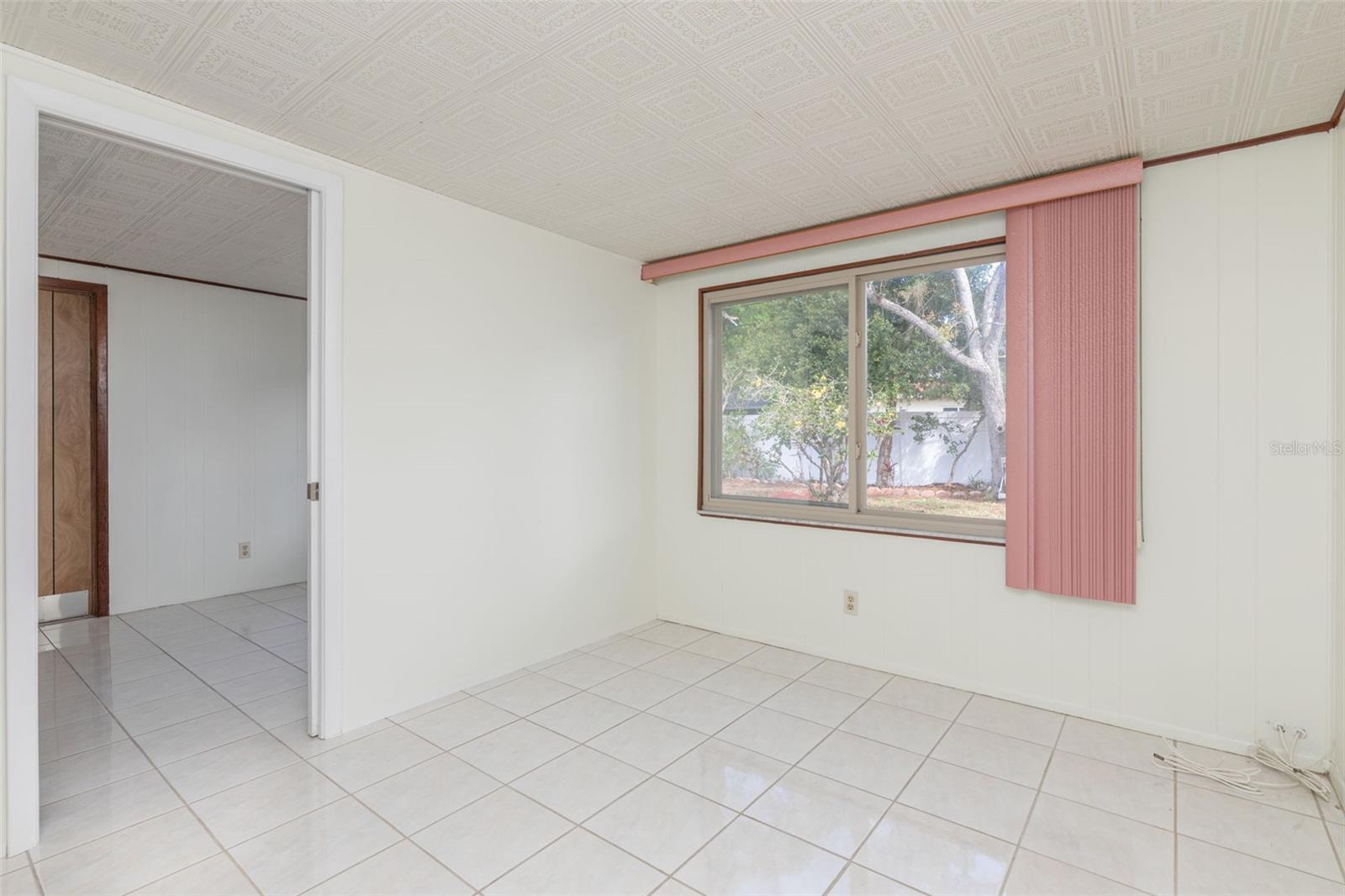 Image 23 of 34 For 11343 87th Avenue