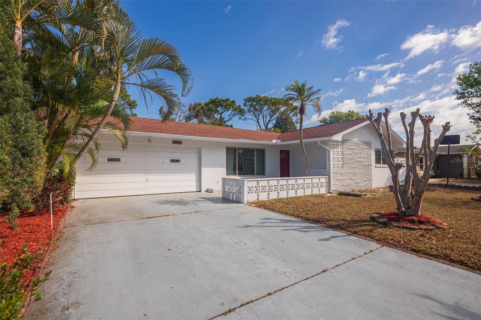 Image 3 of 34 For 11343 87th Avenue