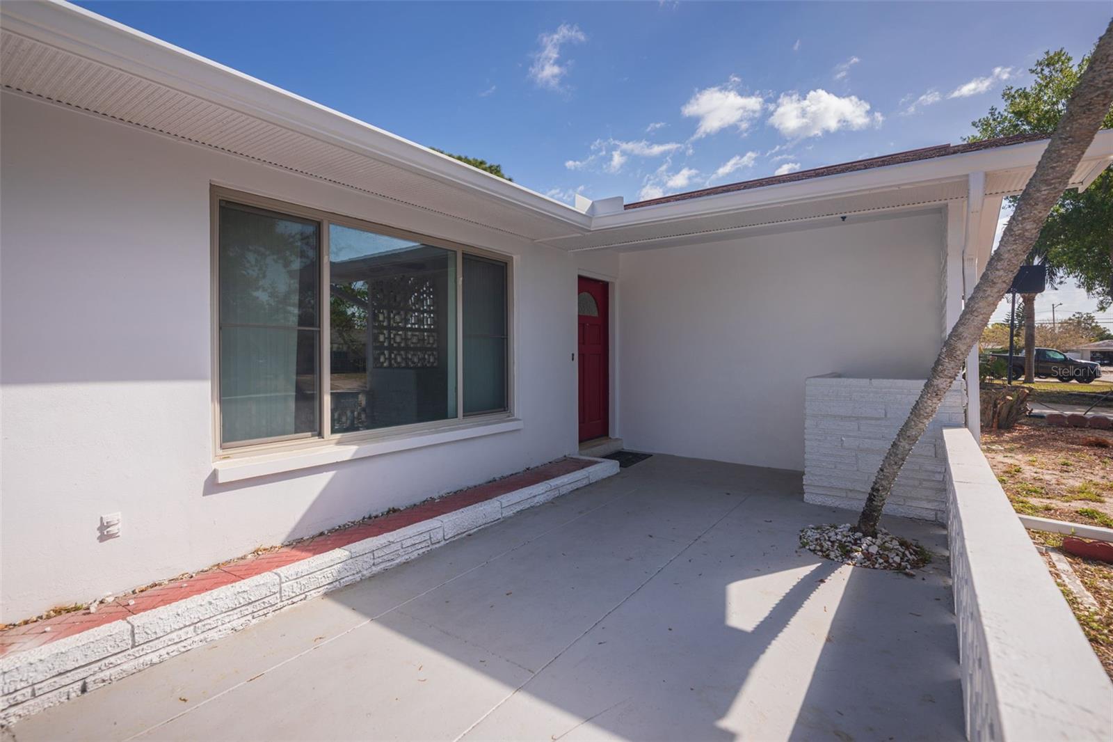 Image 4 of 34 For 11343 87th Avenue