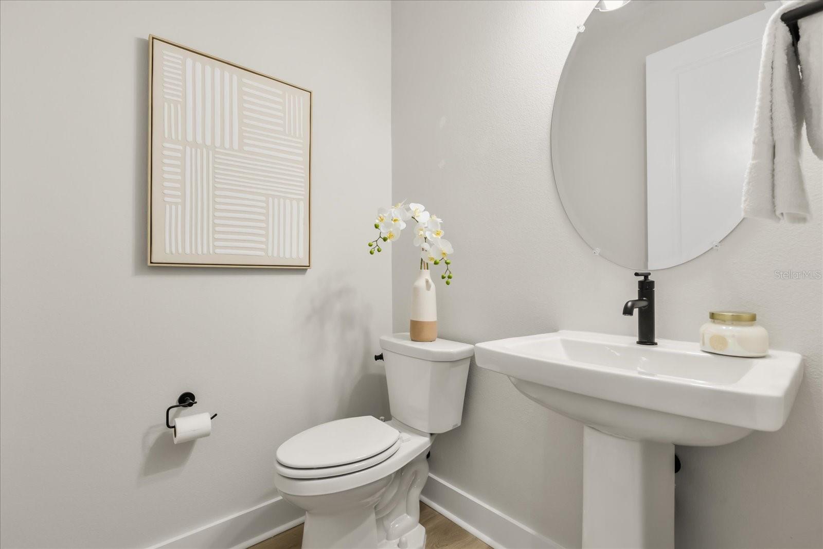 Image 10 of 28 For 2302 Depauw Avenue