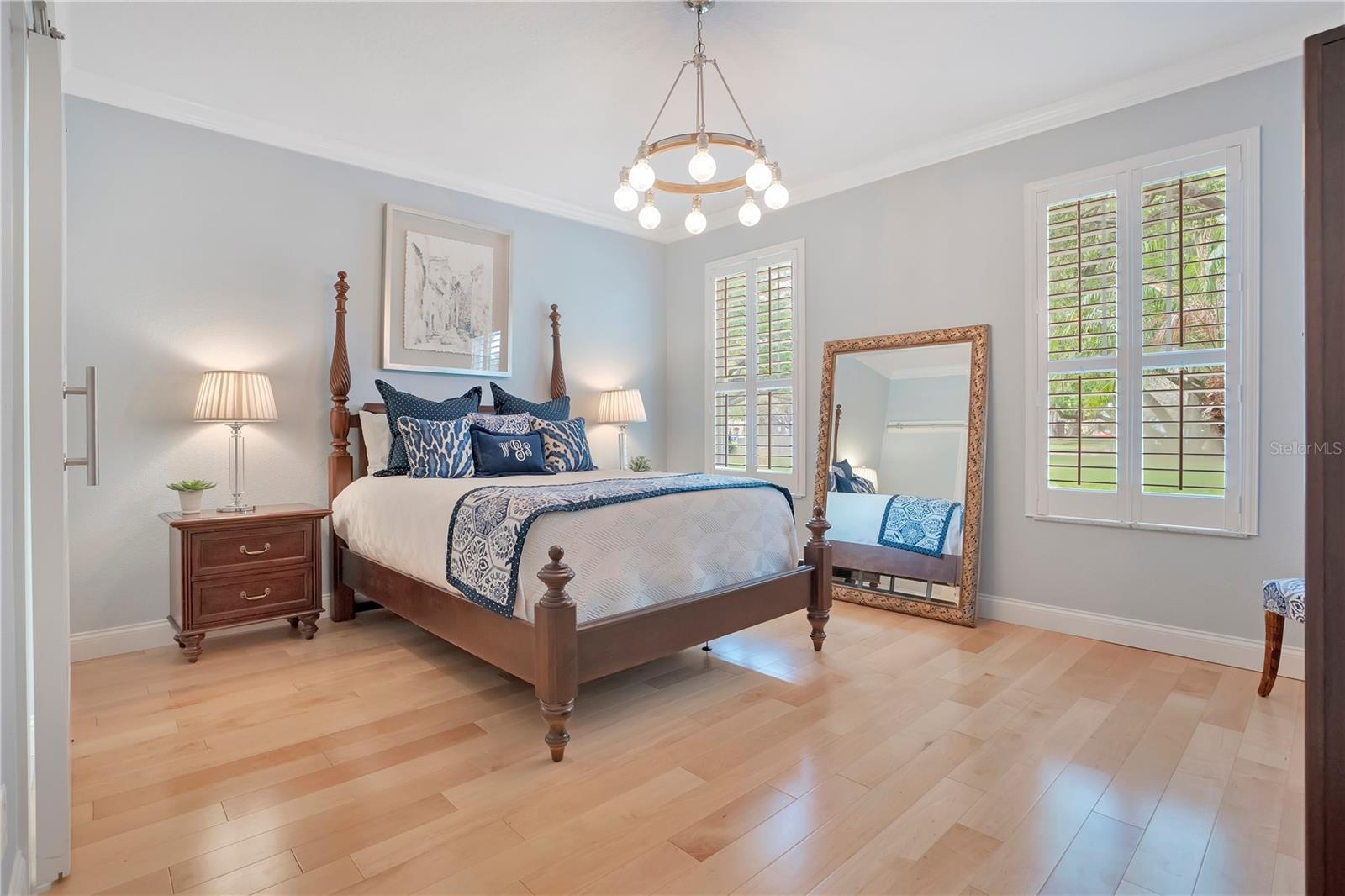 Image 21 of 45 For 337 Sunset Oaks Rd