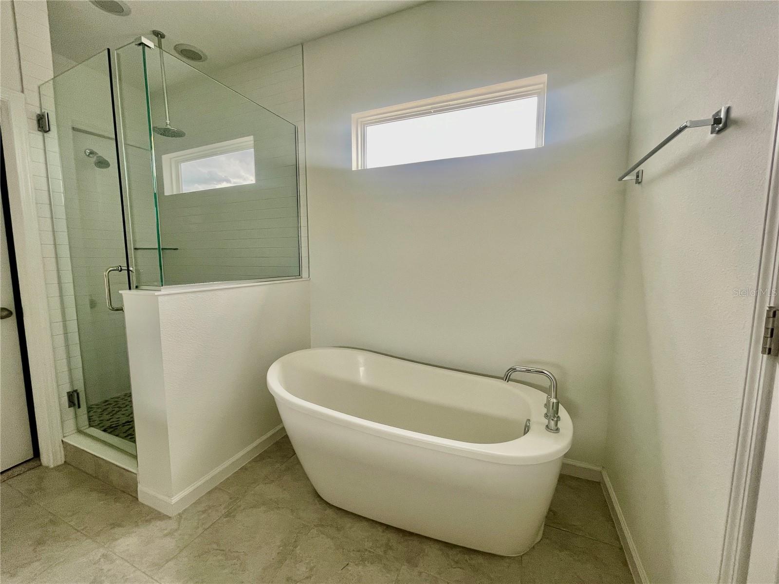 Image 21 of 28 For 5374 Lake Virginia Street