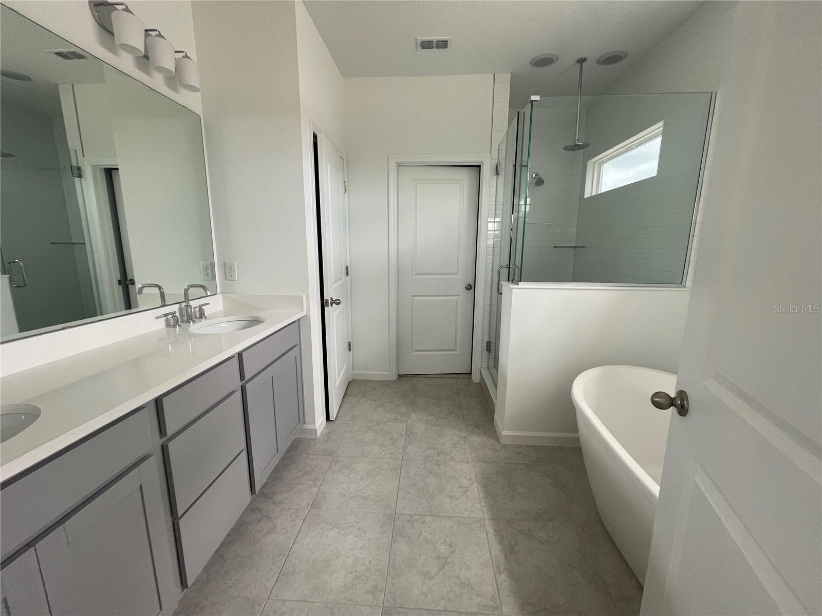 Image 22 of 28 For 5374 Lake Virginia Street