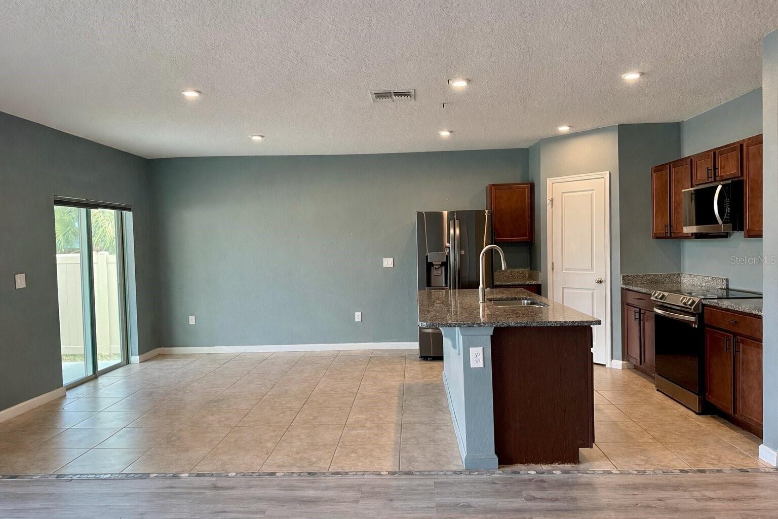 Image 11 of 23 For 217 Fiddlewood Court