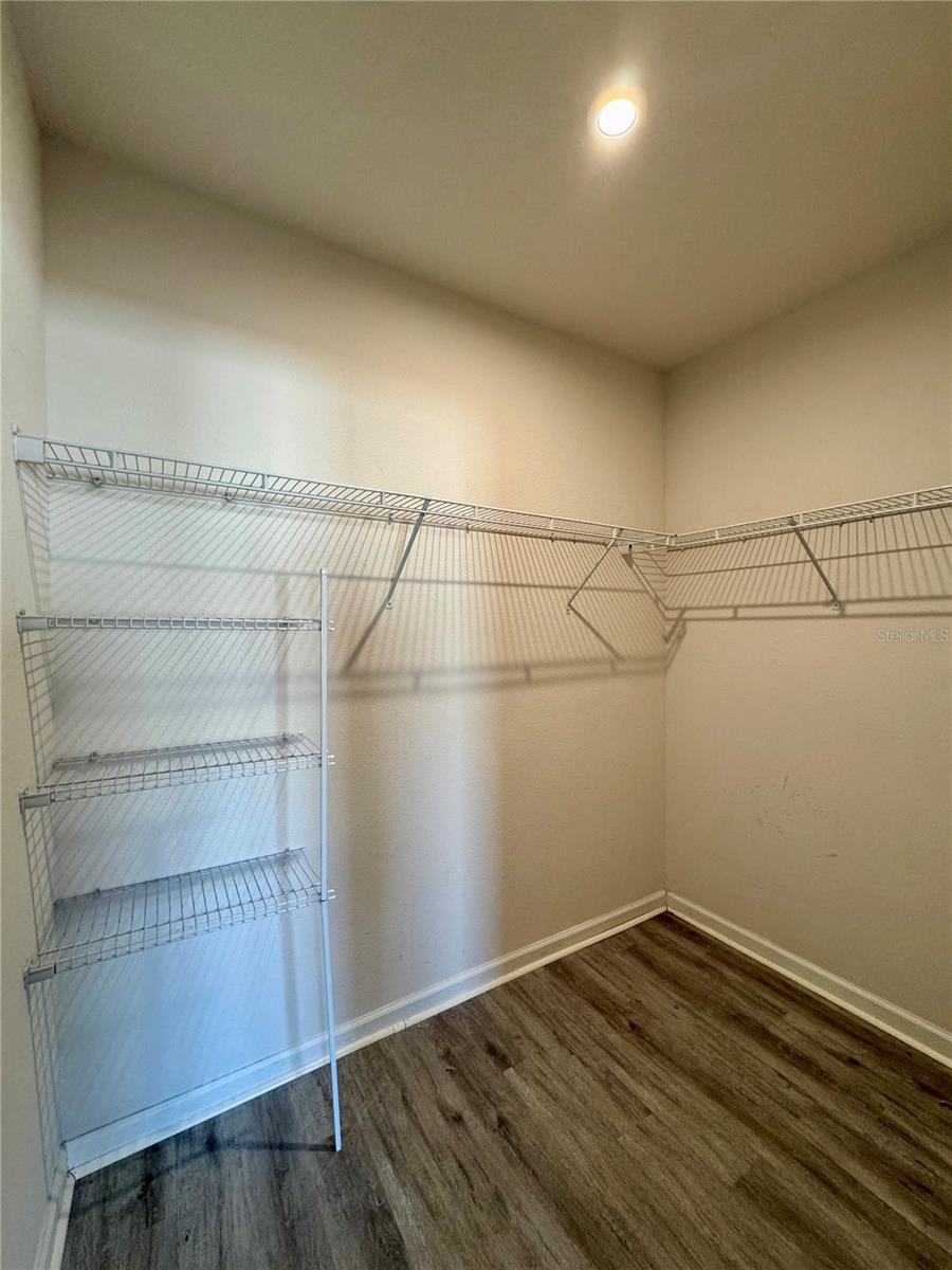 Image 17 of 23 For 217 Fiddlewood Court