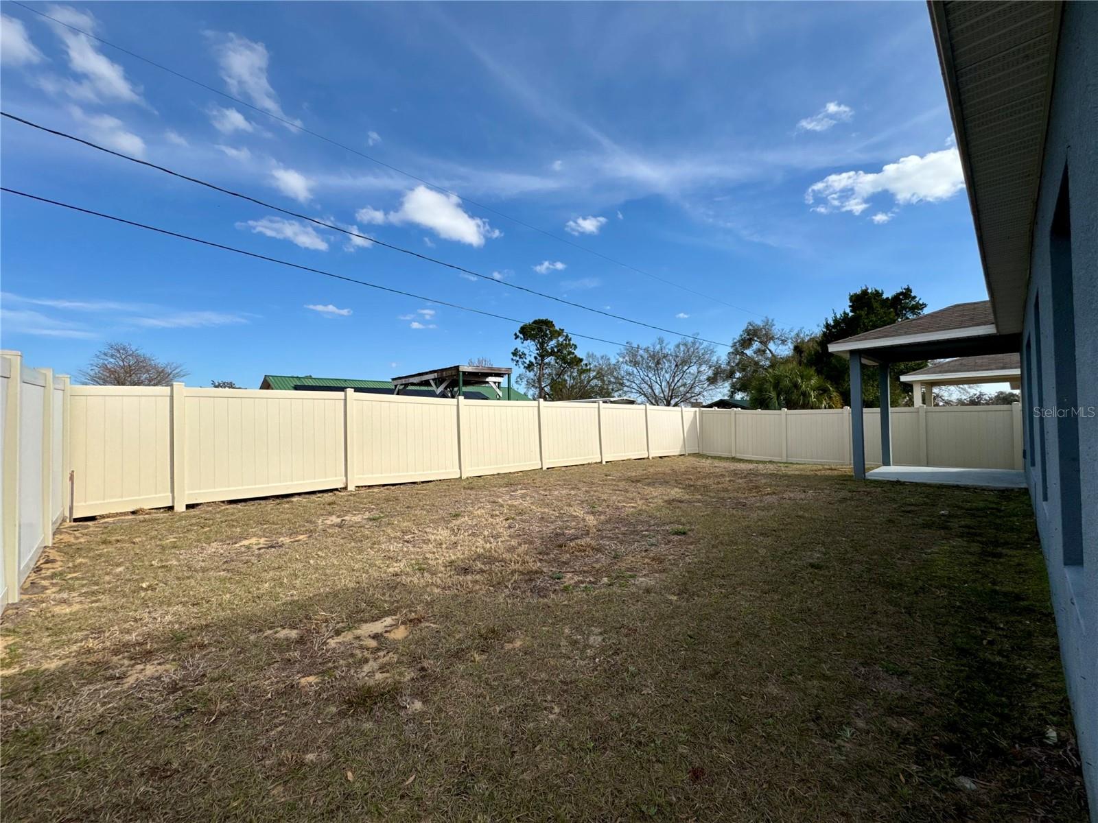 Image 19 of 23 For 217 Fiddlewood Court