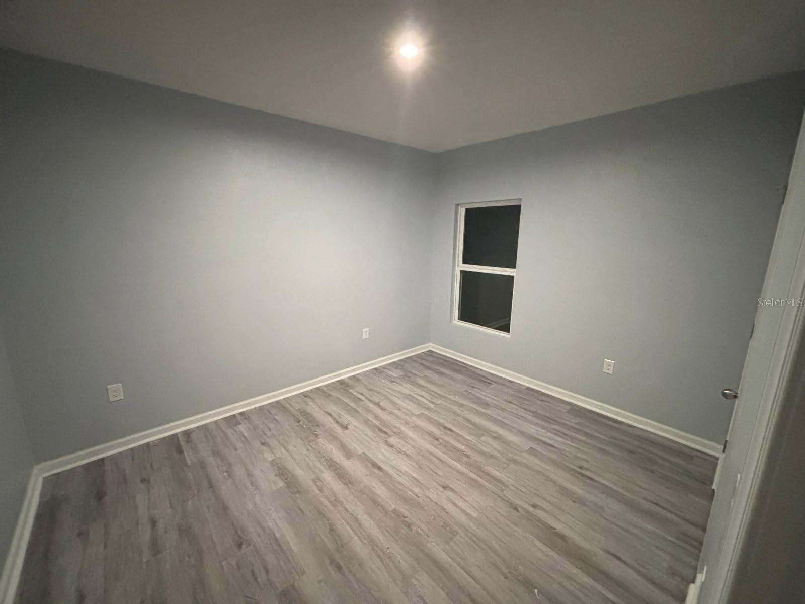 Image 5 of 23 For 217 Fiddlewood Court