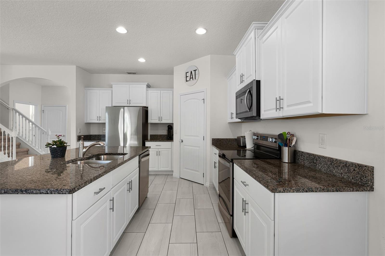 Image 11 of 59 For 13617 Salamander Street
