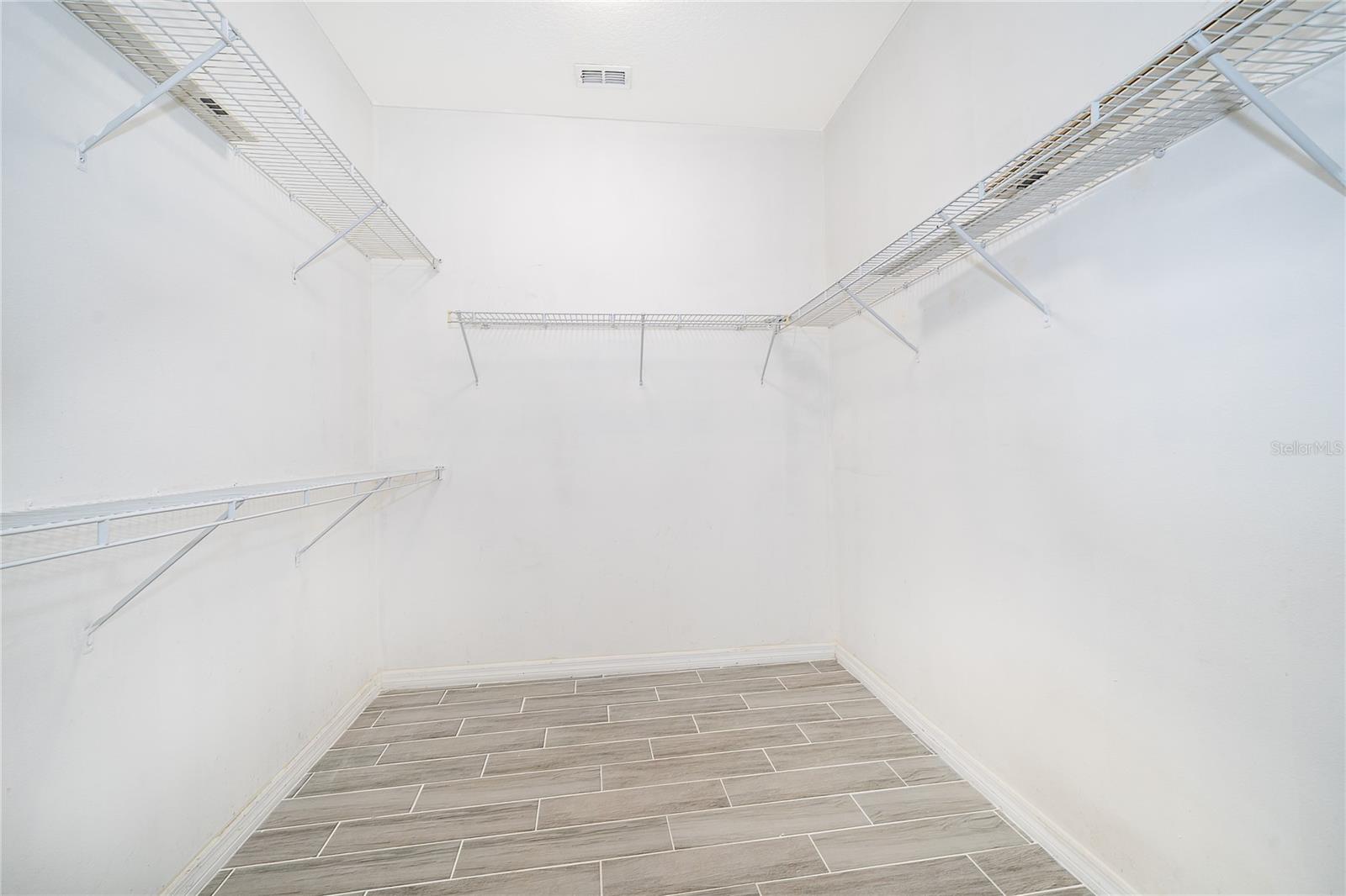 Image 20 of 31 For 14467 Golden Rain Tree Boulevard