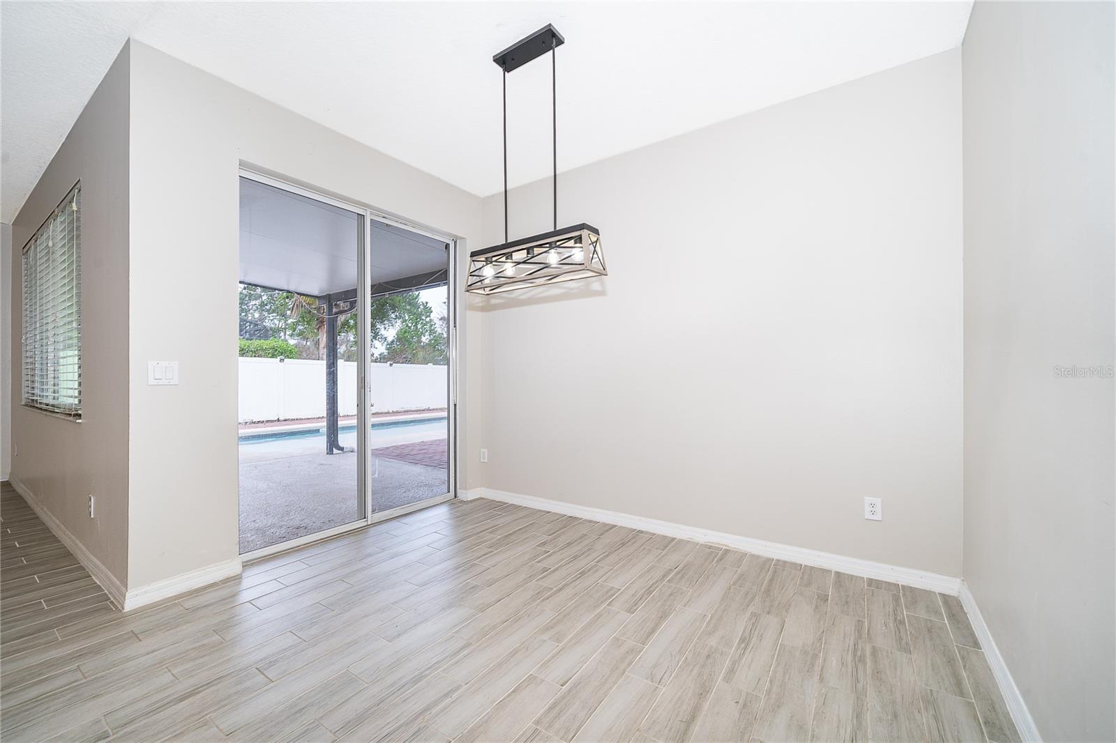 Image 24 of 31 For 14467 Golden Rain Tree Boulevard