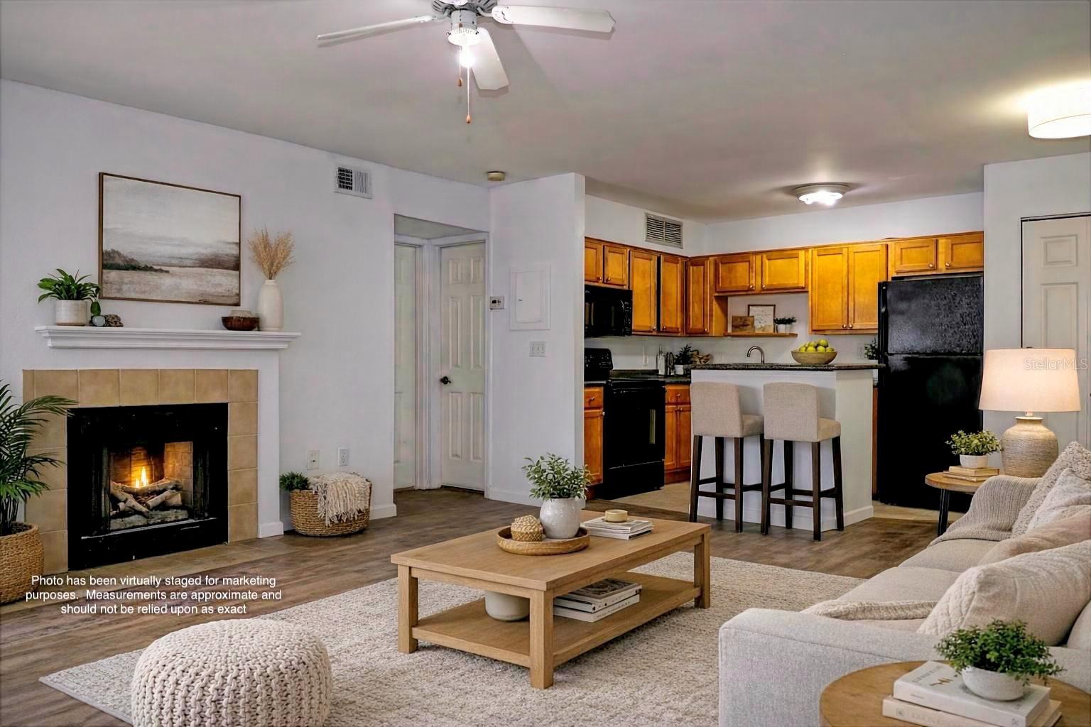 Image 2 of 14 For 320 Black Oak Court 106