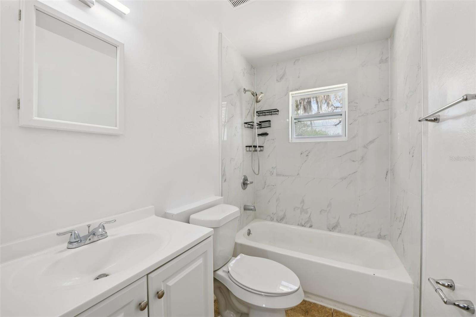 Image 17 of 26 For 2313 Fleet Circle