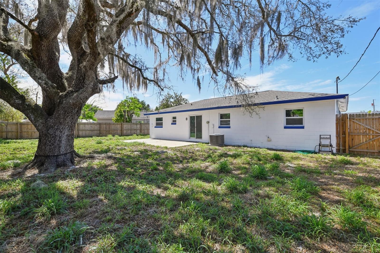 Image 23 of 26 For 2313 Fleet Circle