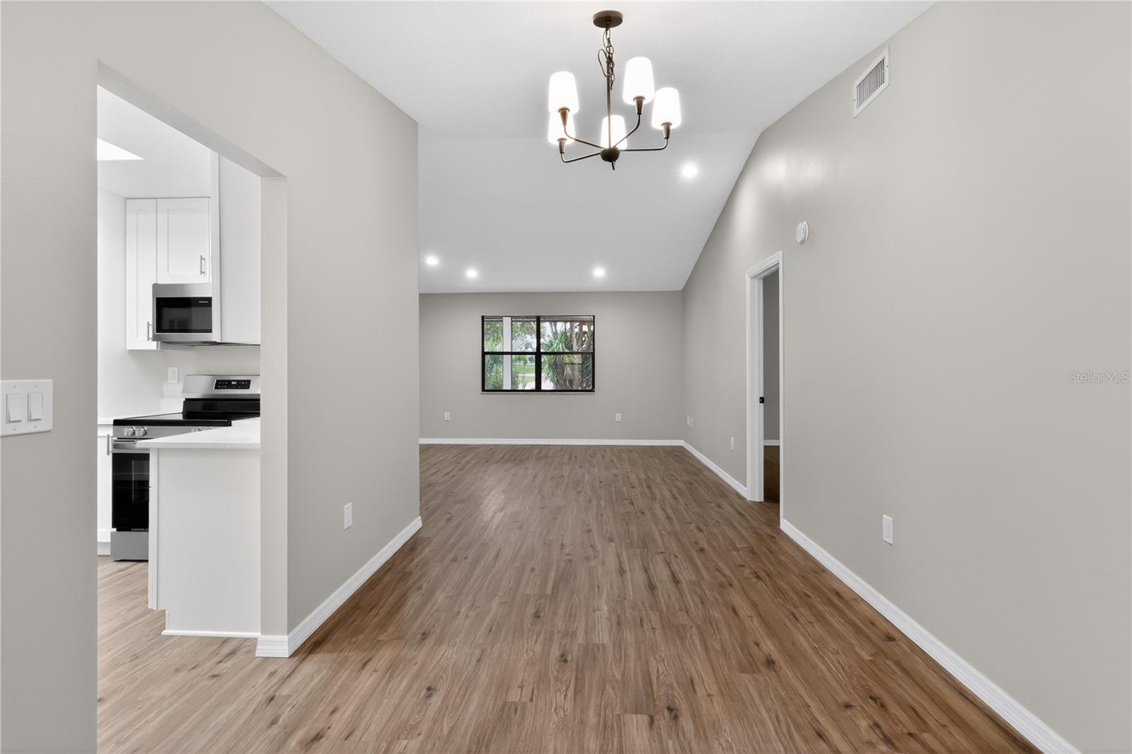 Image 11 of 35 For 1416 Orkney Drive