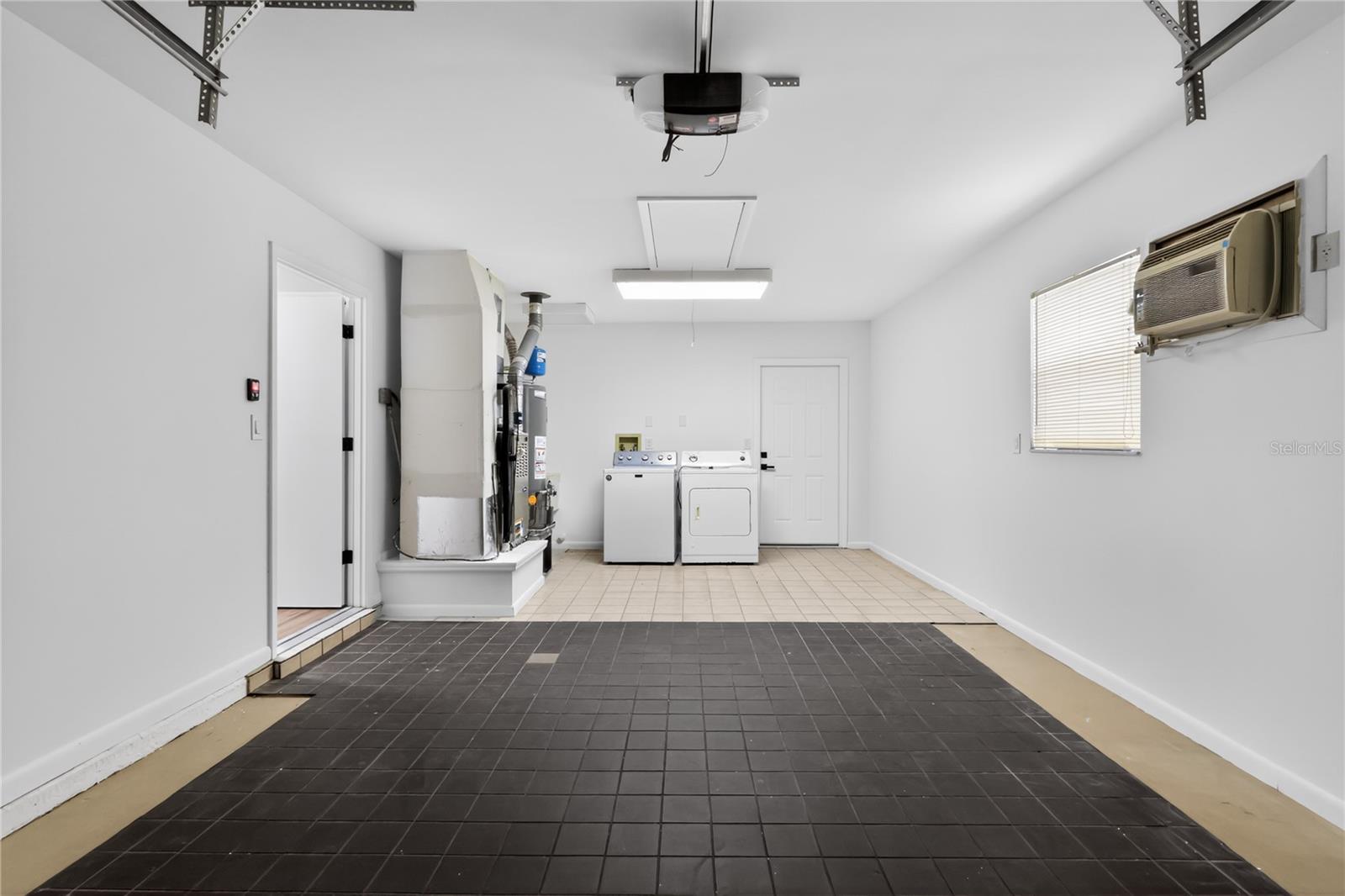 Image 30 of 35 For 1416 Orkney Drive