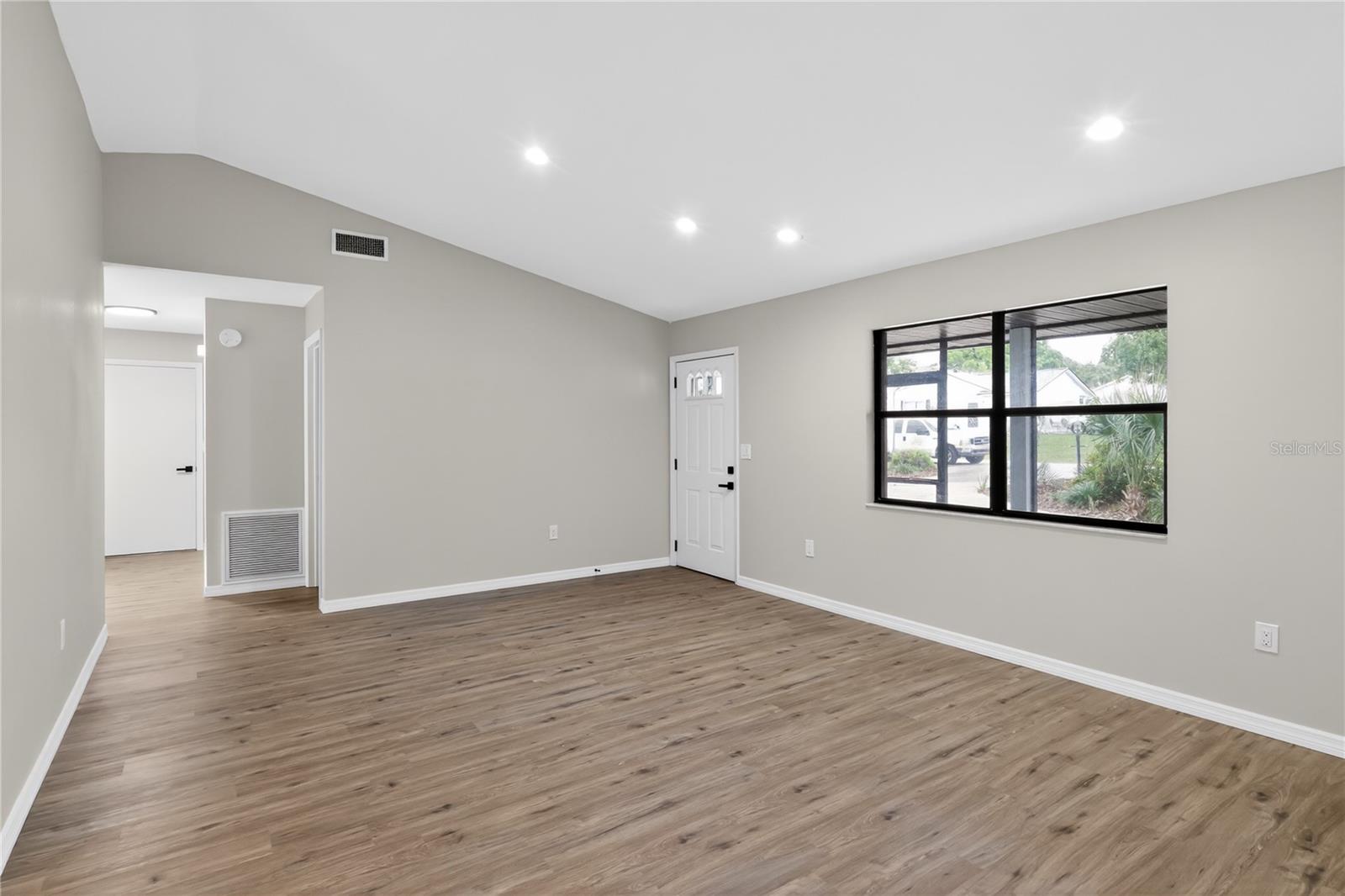 Image 5 of 35 For 1416 Orkney Drive